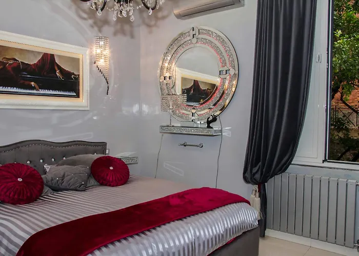 Apartament Jacuzzi Suitesweetrome *