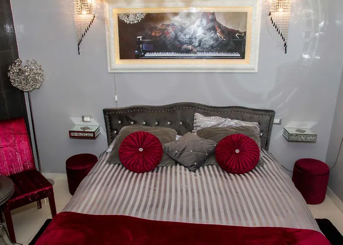 Apartament Jacuzzi Suitesweetrome *